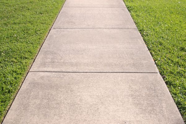 Cement Sidewalk Replacement in Marysville